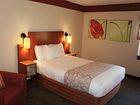 фото отеля La Quinta Inn & Suites Madison Square Mall Inn & Suites