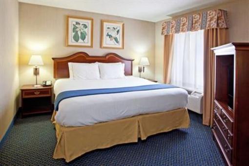 фото отеля Holiday Inn Express Pittsburgh - Cranberry