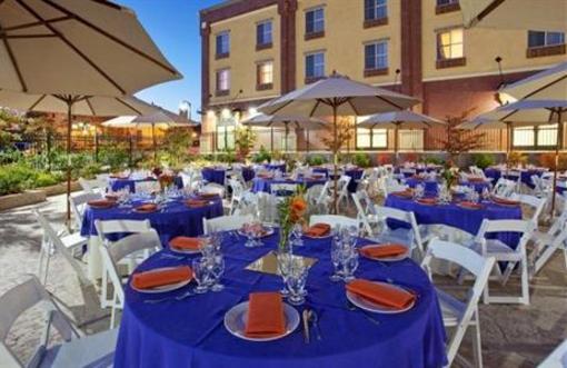 фото отеля Holiday Inn Express Hotel & Suites Gold Miners Inn-Grass Valley