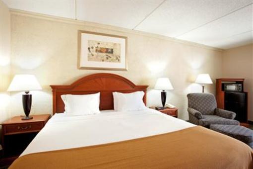 фото отеля Holiday Inn Express Racine I-94 at Exit 333