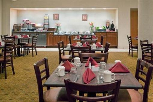 фото отеля Holiday Inn Boston-Dedham Hotel & Conference Center