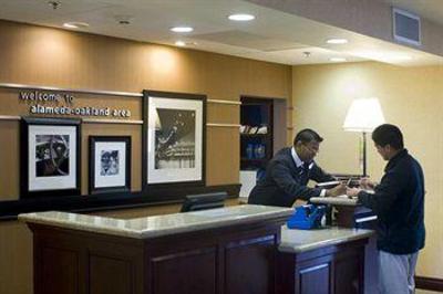 фото отеля Hampton Inn & Suites Oakland Airport
