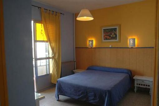 фото отеля Hostal Bahia Algeciras