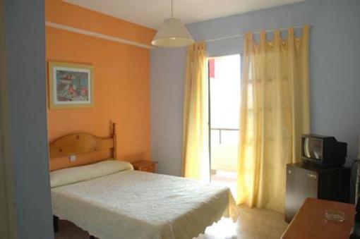 фото отеля Hostal Bahia Algeciras