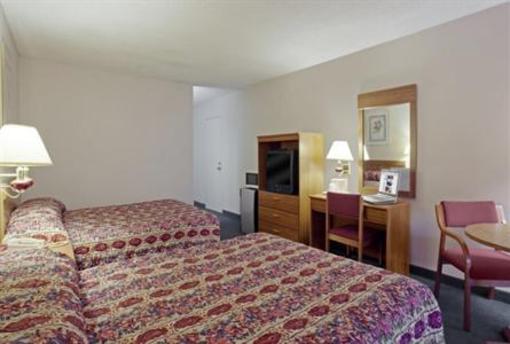 фото отеля Americas Best Value Inn New Stanton