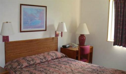 фото отеля Americas Best Value Inn - Kingsland Kings Bay Naval Area