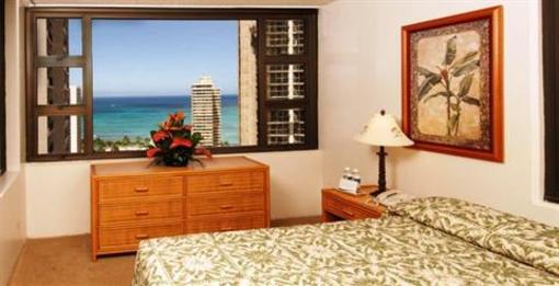 фото отеля Aston at the Waikiki Banyan