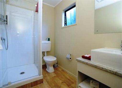 фото отеля Tudor Court Motor Lodge Auckland