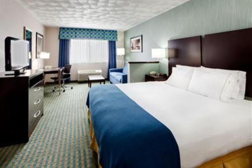 фото отеля Holiday Inn Express and Suites Smithfield - Providence