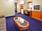 фото отеля Holiday Inn Express Hotel & Suites Savannah-Conf Center @ I-95