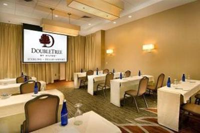 фото отеля Doubletree Hotel Dulles Airport-Sterling