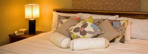 фото отеля Whispering Valley Cottage Retreat