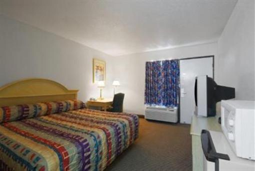 фото отеля Americas Best Value Inn Tillmans Corner