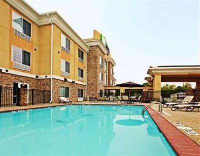 фото отеля Holiday Inn Express & Suites Carthage