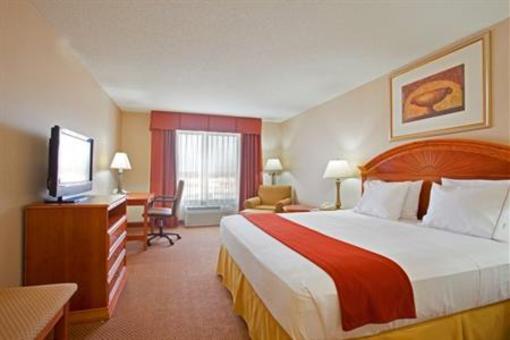 фото отеля Holiday Inn Express Hotel & Suites Logansport
