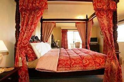 фото отеля Tudor Manor Bed & Breakfast