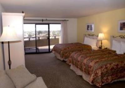 фото отеля BEST WESTERN Encinitas Inn & Suites at Moonlight Beach