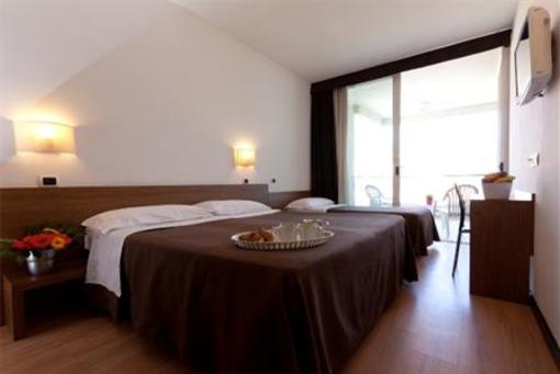 фото отеля Cristallo Hotel Rimini