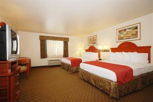 фото отеля Best Western Inn & Suites Henrietta (Texas)