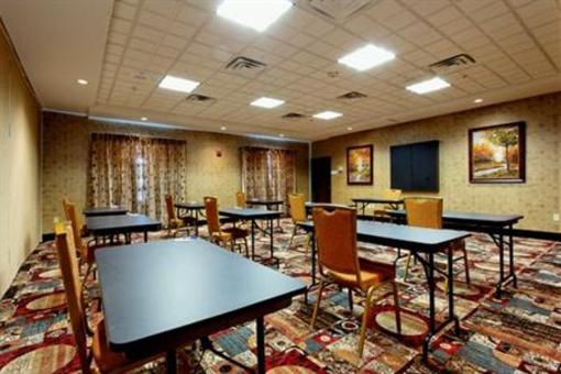 фото отеля Holiday Inn Express Hotel & Suites Odessa