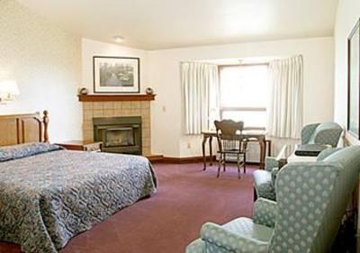 фото отеля Hilltop Inn Guesthouse & Suites Broomfield