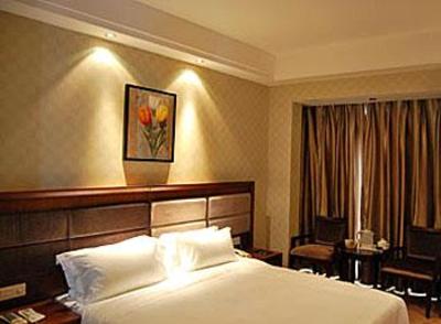 фото отеля Snug Business Room