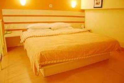 фото отеля Star Moon Inn Changchun Jianshe