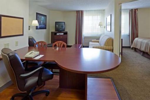 фото отеля Candlewood Suites Philadelphia - Mt. Laurel