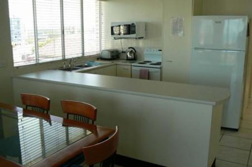 фото отеля Seafarer Chase Holiday Apartments Caloundra