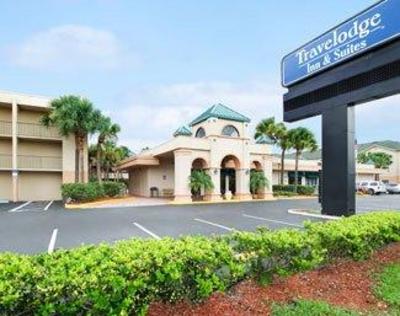 фото отеля Travelodge Inn & Suites Orlando Airport