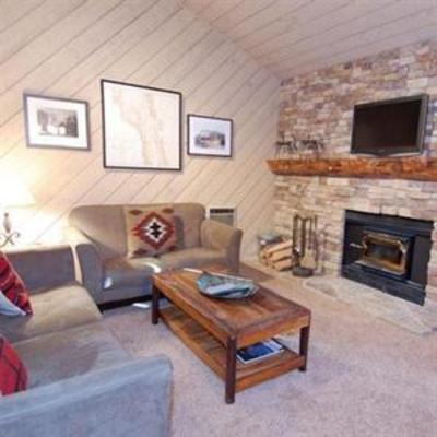 фото отеля Vacation Rentals at Snowcreek Resort in Mammoth Lakes