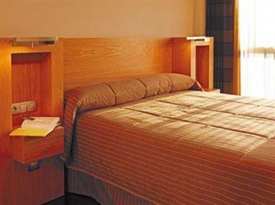 фото отеля Hesperia Fira Suites