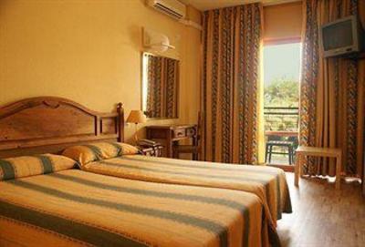 фото отеля San Fermin Hotel Benalmadena