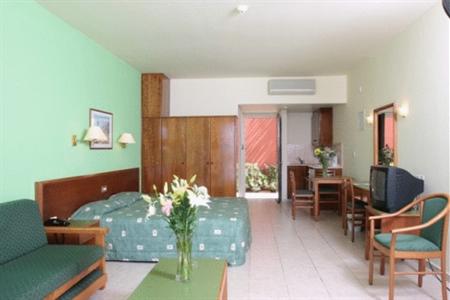 фото отеля Panas Holiday Village