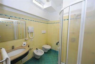 фото отеля Tourist Hotel Sorrento