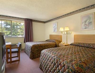 фото отеля Countryside Inn & Suites