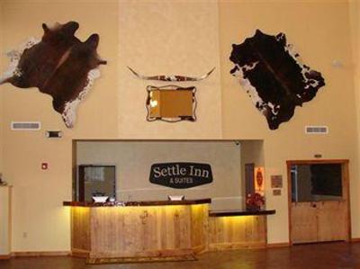 фото отеля Settle Inn & Suites