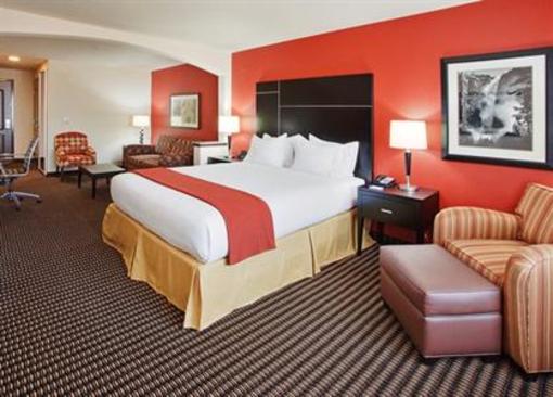 фото отеля Holiday Inn Express & Suites Gateway to Yosemite