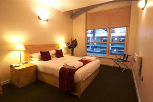 фото отеля Place Apartment Hotel