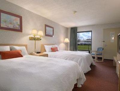 фото отеля Baymont Inn & Suites Topeka
