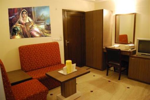фото отеля Goyal Palace Hotel