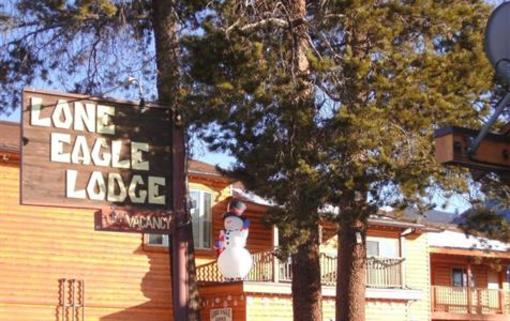 фото отеля Lone Eagle Lodge And Snowmobile Rental