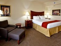 Holiday Inn Express Hotel & Suites College Square
