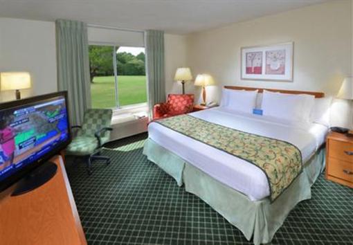фото отеля Fairfield Inn & Suites Northwest Richmond
