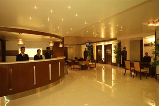 фото отеля Sadanand Regency