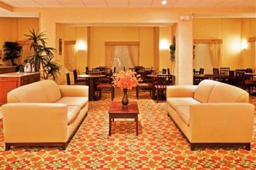 фото отеля Holiday Inn Express Hotel & Suites Port Richey