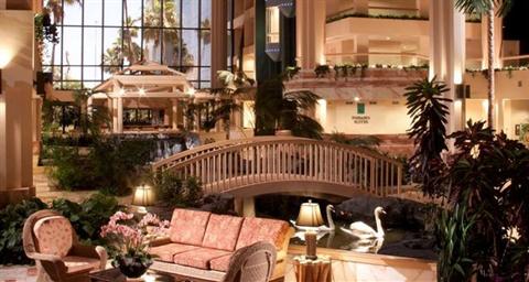 фото отеля Embassy Suites Hotel Palm Beach Gardens-PGA Blvd.