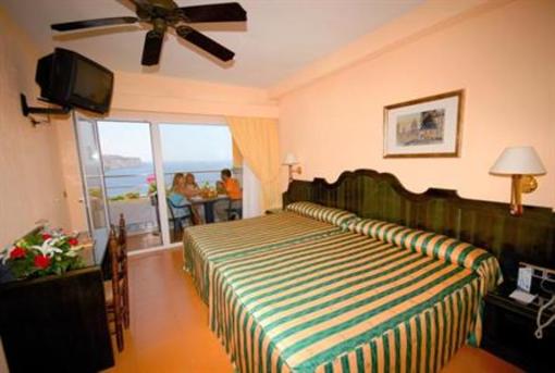 фото отеля Diverhotel Aguadulce