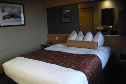 фото отеля GuestHouse Inn & Suites Seaside