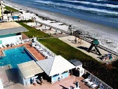 фото отеля Coconut Palms II Beach Resort New Smyrna Beach